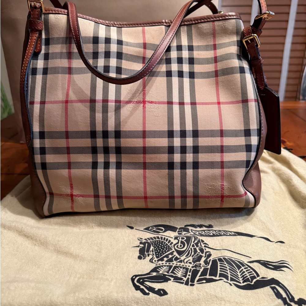 Authentic Women’s Burberry Horseferry Check Leather bag